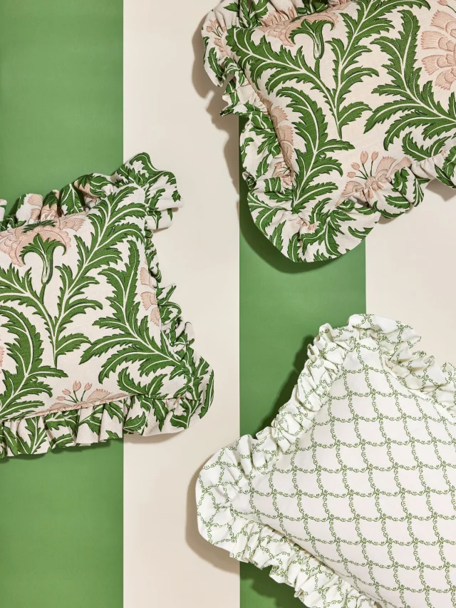 Feeling the almost-summer vibes with our Frillies, Raine and Betsy cushions paired with Arthur Stripe wallpaper, all shown in Pickled Green. Simple and fresh 🍃